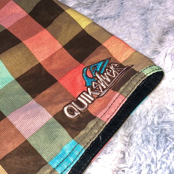 CHECKERED QUICKSILVER BOARDSHORTS - Picture 3 of 3